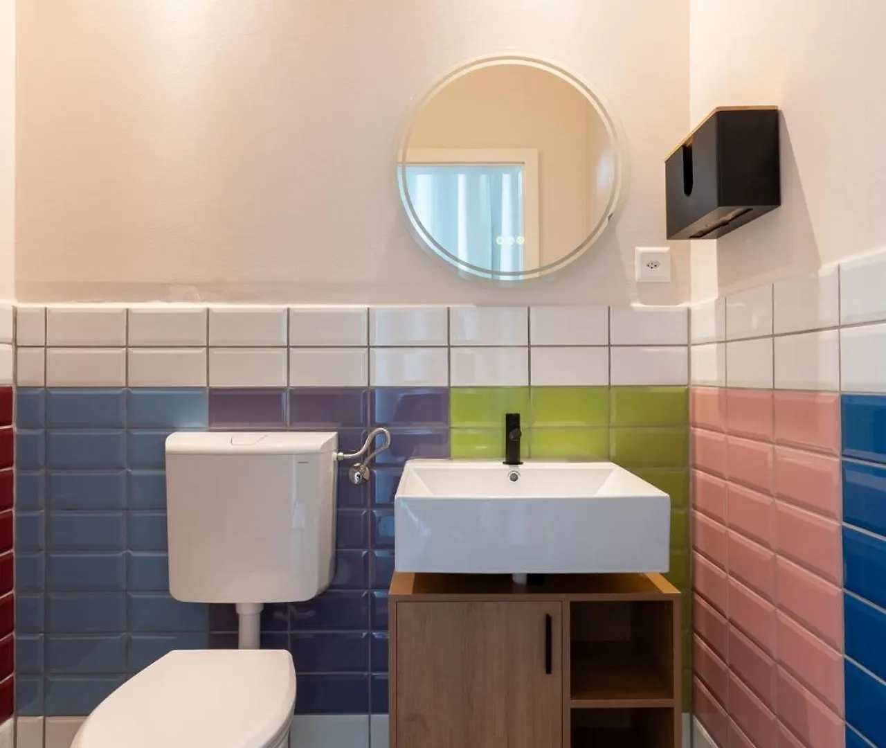 Mue Cubes - Capsule Hotel Basel